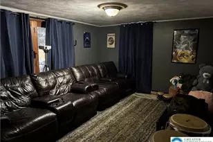 2820 Green Acres Dr, Salisbury Township, PA 18103 - Photo 21