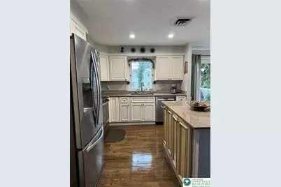 2820 Green Acres Drive, Salisbury Township, PA 18103 - Photo 5