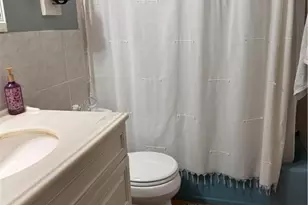 2820 Green Acres Dr, Salisbury Township, PA 18103 - Photo 15