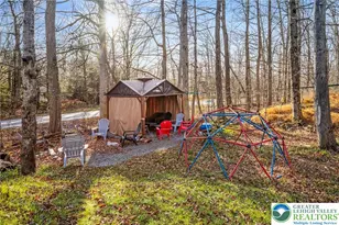 2121 Warwick Cir, Coolbaugh Twp, PA 18466 - Photo 5