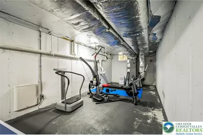 2121 Warwick Circle, Coolbaugh Twp, PA 18466 - Photo 57