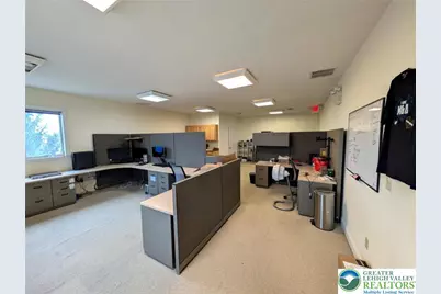 4295 Tilghman #201, South Whitehall Township, PA 18104 - Photo 9