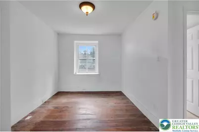 4828 Huckleberry Road, South Whitehall Township, PA 18069 - Photo 23