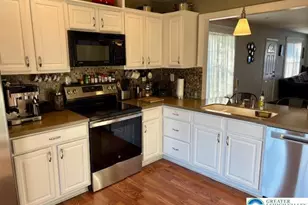 656 Honeysuckle Way, Pennsburg Boro, PA 18073 - Photo 9