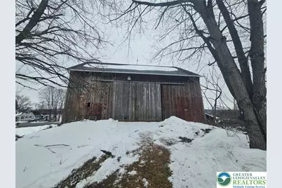 4586 W Mountain View Drive, Lehigh Township, PA 18088 - Photo 15