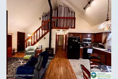 102 Indian Trail, Penn Forrest, PA 18229 - Photo 5