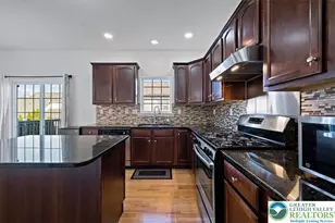 17 Stone Creek Court, Palmer Twp, PA 18045 - Photo 5