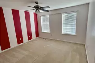 306 Milkweed Dr, Upper Macungie Township, PA 18104 - Photo 9