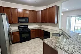 306 Milkweed Dr, Upper Macungie Township, PA 18104 - Photo 7