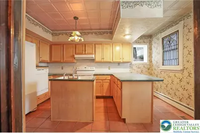 228 W Abbott Street, Lansford Boro, PA 18232 - Photo 19