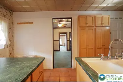 228 W Abbott Street, Lansford Boro, PA 18232 - Photo 23