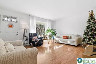 102 Longshore Circle, Smithfield Twp, PA 18302 - Photo 7