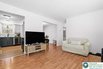 102 Longshore Circle, Smithfield Twp, PA 18302 - Photo 9