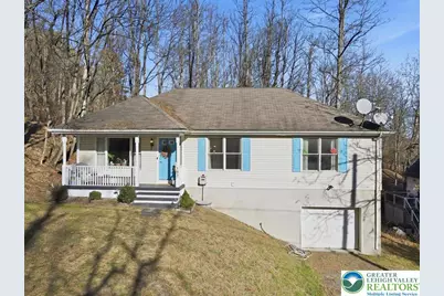 102 Longshore Circle, Smithfield Twp, PA 18302 - Photo 3