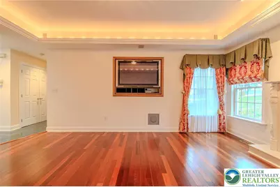 1768 Penns Crossing, South Whitehall Twp, PA 18104 - Photo 9