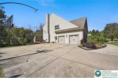 6718 Overlook Court, Upper Macungie Township, PA 18106 - Photo 61