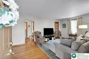 2214 E Fairmont St, Allentown City, PA 18109 - Photo 3