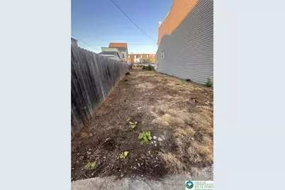 621 N 9th Street, Allentown, PA 18102 - Photo 3