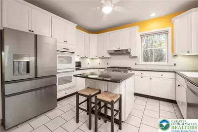 401 Echo Lake Drive, Upper Mt Bethel Twp, PA 18013 - Photo 15