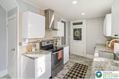 634 Washington Avenue, Northampton Boro, PA 18067 - Photo 9