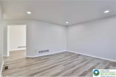 1610 Sculac Road, Bethlehem City, PA 18020 - Photo 7