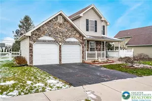 30 Crown Dr, Forks Twp, PA 18040 - Photo 3