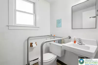 2918 Macarthur Road, Whitehall Township, PA 18052 - Photo 25