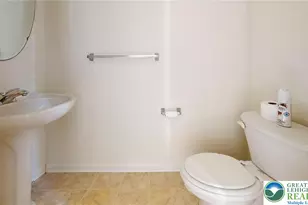 4039 Tournament Ct, Upper Saucon Township, PA 18034 - Photo 9