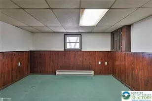 305 Carbon St, Palmer Twp, PA 18045 - Photo 27