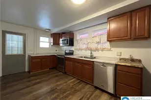 809 10th St, Allentown City, PA 18103 - Photo 3