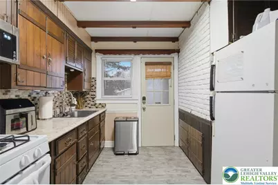 1950 Oxford Drive, Allentown City, PA 18103 - Photo 15