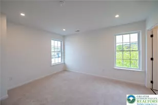 560 Long St, Emmaus Boro, PA 18049 - Photo 7