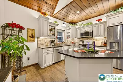 532 Buck Mountain Blvd, Hazle Township, PA 18202 - Photo 31