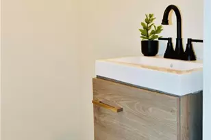 165 W Pine St, Allentown, PA 18102 - Photo 11