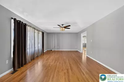 1900 Hokendauqua Avenue, Northampton Boro, PA 18067 - Photo 15