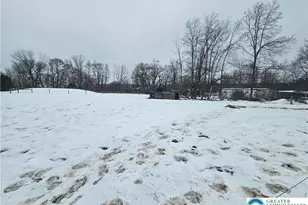 4586 W Mountain View Dr, Lehigh Township, PA 18088 - Photo 17