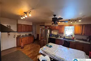 4586 W Mountain View Dr, Lehigh Township, PA 18088 - Photo 17