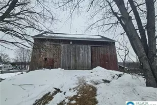 4586 W Mountain View Dr, Lehigh Township, PA 18088 - Photo 13