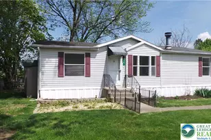 15 Canterbury Ct, Forks Twp, PA 18040 - Photo 3