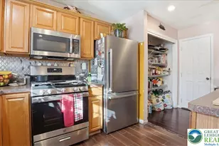 1953 Glendale Ave, Bethlehem City, PA 18018 - Photo 7