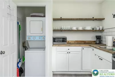 9670 Stony Hollow Drive, Coolbaugh Twp, PA 18466 - Photo 11