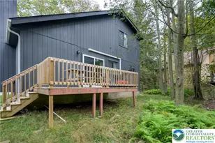 9670 Stony Hollow Dr, Coolbaugh Twp, PA 18466 - Photo 7