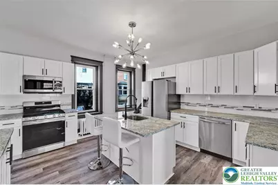 32 N Main Street, Topton Boro, PA 19562 - Photo 13