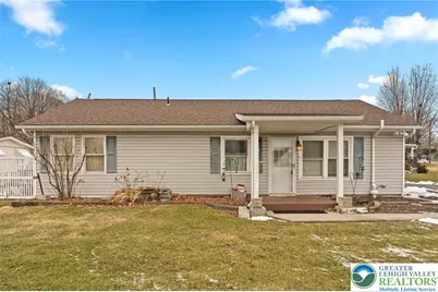 49 Seyfried Avenue, Upper Nazareth Twp, PA 18064 - Photo 1