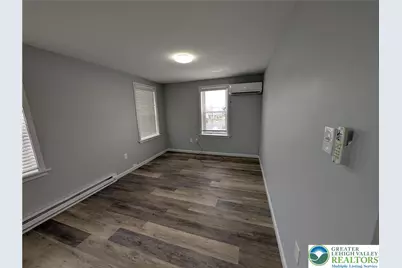 1111 Catasaqua Road #2nd floor, Whitehall, PA 18052 - Photo 3