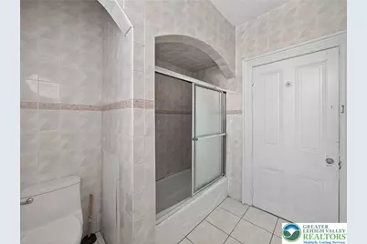 542 W Walnut Street #1R, Allentown City, PA 18101 - Photo 11