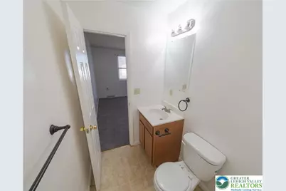 7528 Buttercup Road, Lower Macungie Twp, PA 18062 - Photo 21