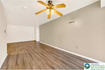 1575 Creekside Road #A2, Whitehall Twp, PA 18052 - Photo 9