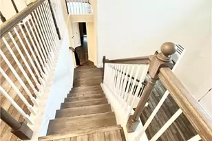 37 Saddle Ln, Palmer Twp, PA 18045 - Photo 9