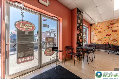 6 S Broad Street, Nazareth Boro, PA 18064 - Photo 7